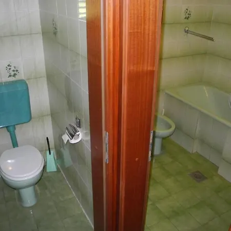 Apartment Fuer 6 Personen Mit Terrasse By Interhome *