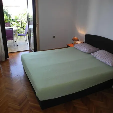 Fuer 6 Personen Mit Terrasse By Interhome *