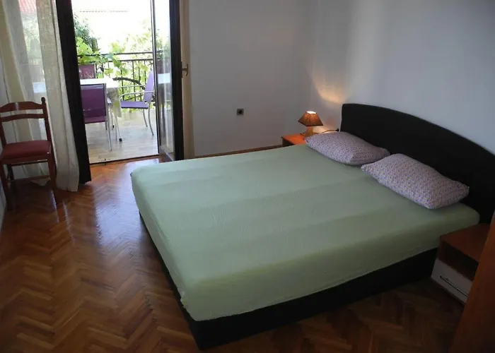 Fuer 6 Personen Mit Terrasse By Interhome *