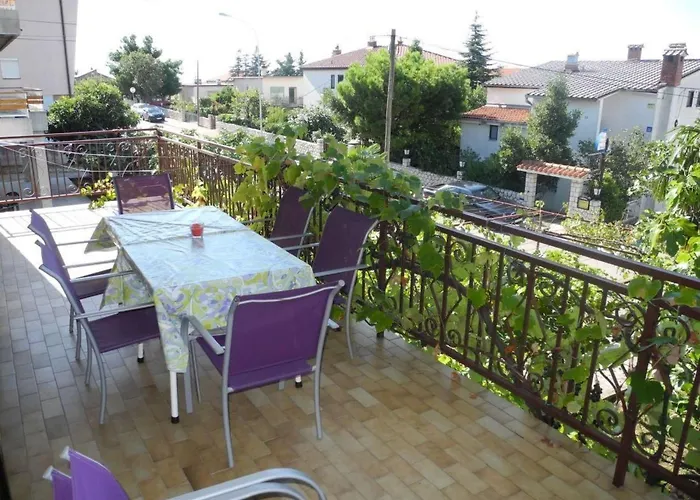 Fuer 6 Personen Mit Terrasse By Interhome *