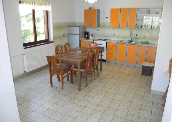 Fuer 6 Personen Mit Terrasse By Interhome * Crikvenica