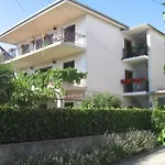 Fuer 6 Personen Mit Terrasse By Interhome *