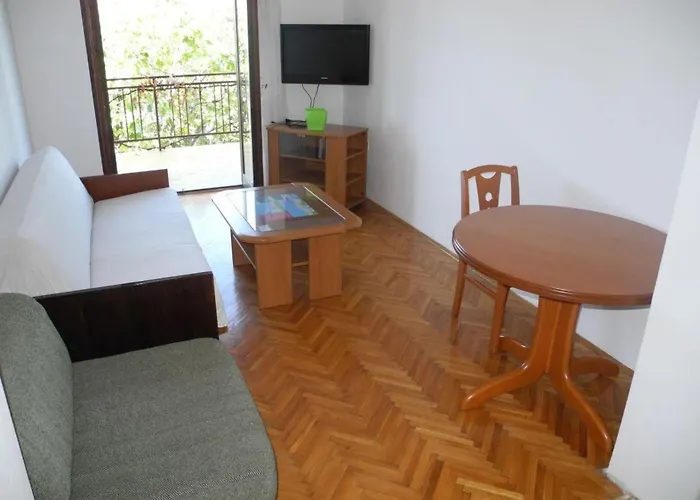 Apartamento Fuer 6 Personen Mit Terrasse By Interhome Crikvenica