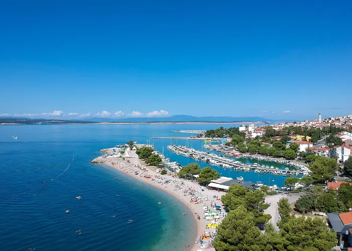 Fuer 6 Personen Mit Terrasse By Interhome * Crikvenica