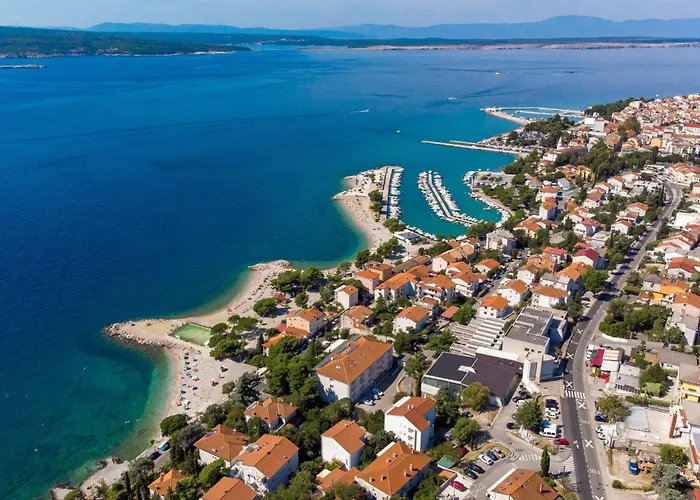 Lejlighed Fuer 6 Personen Mit Terrasse By Interhome Crikvenica